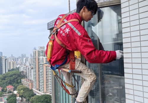 天河區(qū)廣氮花園窗戶補漏